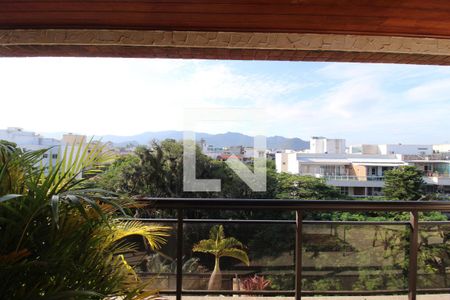 Apartamento à venda com 354m², 4 quartos e 4 vagasVaranda - Suíte 4