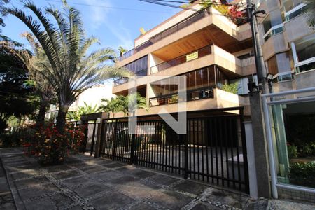 Apartamento à venda com 354m², 4 quartos e 4 vagasFachada