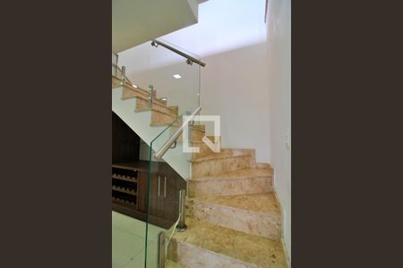 Apartamento à venda com 145m², 3 quartos e 2 vagasEscada