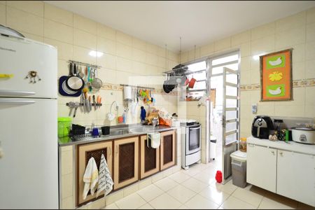 Apartamento à venda com 107m², 3 quartos e sem vagaCozinha