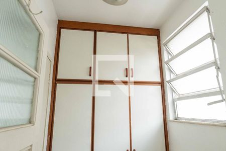 Apartamento à venda com 70m², 2 quartos e 1 vaga Apartamento à venda com 70m², 2 quartos e 1 vagaQuarto de Serviço