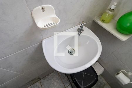 Casa à venda com 216m², 4 quartos e 2 vagas Casa à venda com 216m², 4 quartos e 2 vagasBanheiro 2 - Torneira