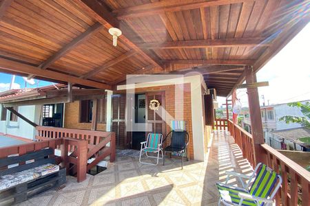 Casa à venda com 150m², 3 quartos e 2 vagasVaranda 