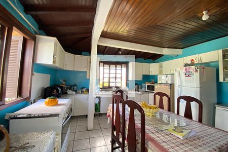 Casa à venda com 150m², 3 quartos e 2 vagasCozinha