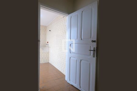 Casa à venda com 128m², 2 quartos e 2 vagasQuarto de Serviço