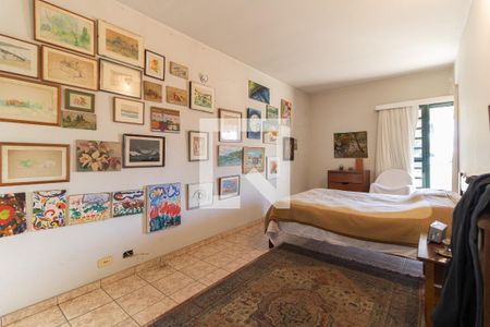 Casa à venda com 430m², 3 quartos e 3 vagasSuíte