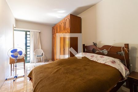 Casa à venda com 430m², 3 quartos e 3 vagasSuíte