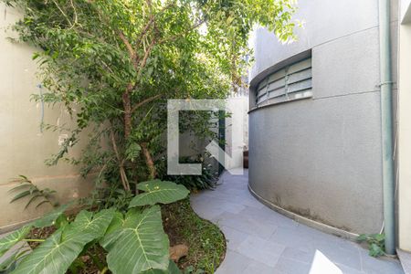 Casa à venda com 430m², 3 quartos e 3 vagasCorredor Lateral