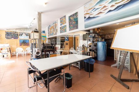 Casa à venda com 430m², 3 quartos e 3 vagasAteliê