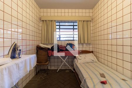 Casa à venda com 430m², 3 quartos e 3 vagasQuarto de Serviço