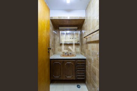 Apartamento à venda com 95m², 2 quartos e 2 vagasBanheiro 1