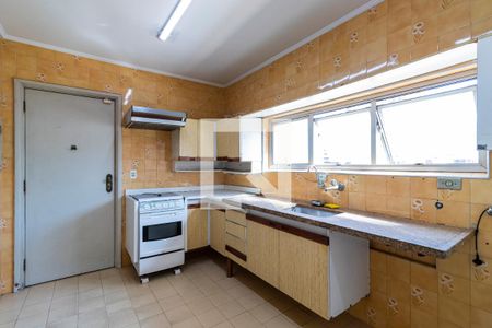 Apartamento à venda com 95m², 2 quartos e 2 vagasCozinha