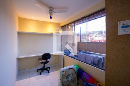 Apartamento à venda com 130m², 3 quartos e 1 vagaEscritório