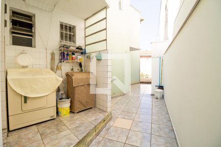 Casa à venda com 247m², 4 quartos e 3 vagasLavanderia 