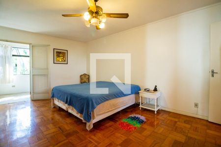 Casa à venda com 247m², 4 quartos e 3 vagasSuíte 