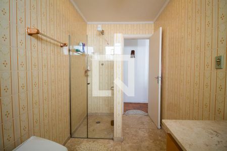 Casa à venda com 247m², 4 quartos e 3 vagasBanheiro 