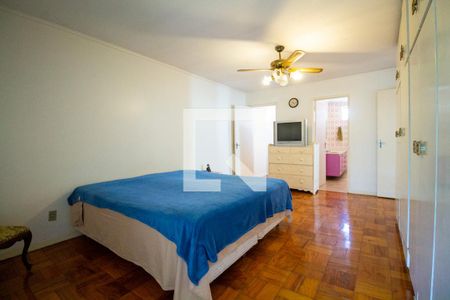 Casa à venda com 247m², 4 quartos e 3 vagasSuíte 