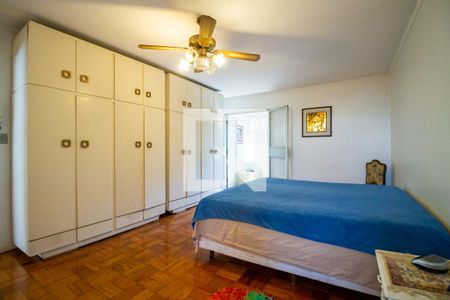 Casa à venda com 247m², 4 quartos e 3 vagasSuíte 