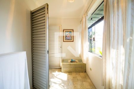 Casa à venda com 247m², 4 quartos e 3 vagasVaranda Suíte 