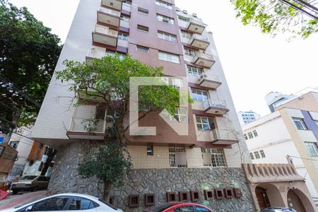 Apartamento à venda com 116m², 4 quartos e 1 vaga Apartamento à venda com 116m², 4 quartos e 1 vagaFachada