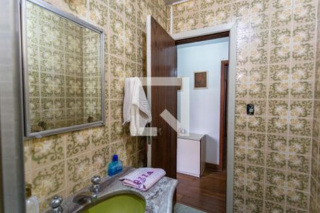 Apartamento à venda com 116m², 4 quartos e 1 vaga Apartamento à venda com 116m², 4 quartos e 1 vagaBanheiro Social