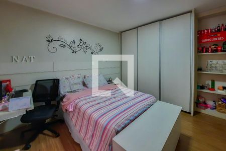 Casa à venda com 270m², 4 quartos e 4 vagas Casa à venda com 270m², 4 quartos e 4 vagasSuíte 2