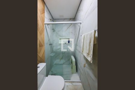 Casa à venda com 270m², 4 quartos e 4 vagas Casa à venda com 270m², 4 quartos e 4 vagasBanheiro Social 1