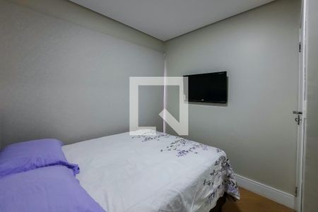 Casa à venda com 270m², 4 quartos e 4 vagas Casa à venda com 270m², 4 quartos e 4 vagasQuarto