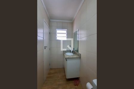 Casa à venda com 270m², 4 quartos e 4 vagas Casa à venda com 270m², 4 quartos e 4 vagasBanheiro 2