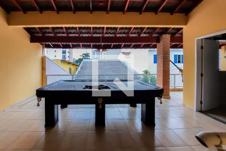 Casa à venda com 270m², 4 quartos e 4 vagas Casa à venda com 270m², 4 quartos e 4 vagasVaranda