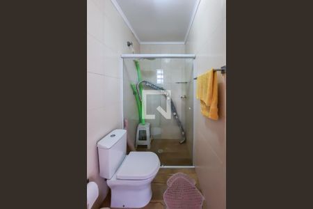 Casa à venda com 270m², 4 quartos e 4 vagas Casa à venda com 270m², 4 quartos e 4 vagasBanheiro 2