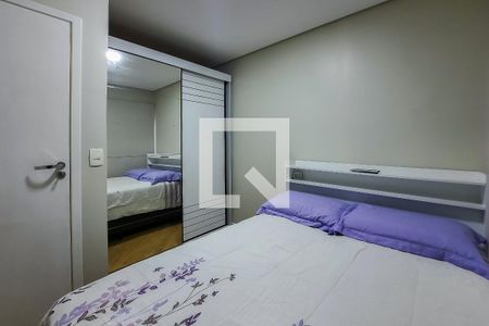Casa à venda com 270m², 4 quartos e 4 vagas Casa à venda com 270m², 4 quartos e 4 vagasQuarto