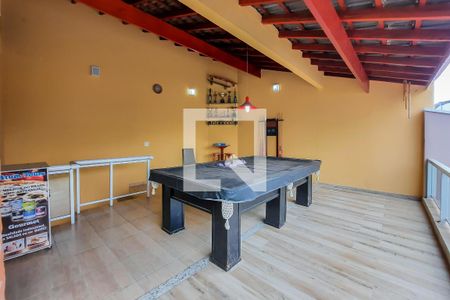 Casa à venda com 270m², 4 quartos e 4 vagas Casa à venda com 270m², 4 quartos e 4 vagasVaranda