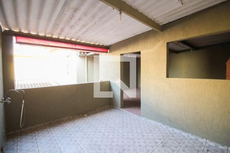 Casa à venda com 74m², 2 quartos e sem vagavaranda