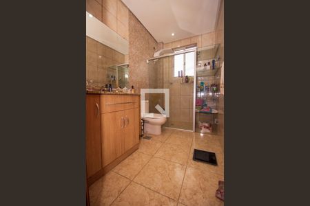 Apartamento à venda com 120m², 3 quartos e 2 vagas Apartamento à venda com 120m², 3 quartos e 2 vagasBanheiro