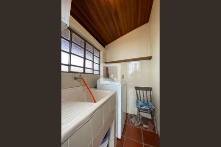 Casa à venda com 180m², 3 quartos e 2 vagasLavanderia