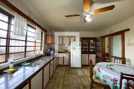 Casa à venda com 180m², 3 quartos e 2 vagasCozinha