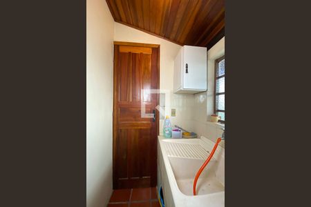 Casa à venda com 180m², 3 quartos e 2 vagasLavanderia