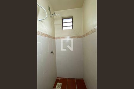 Casa à venda com 180m², 3 quartos e 2 vagasBanheiro Externo