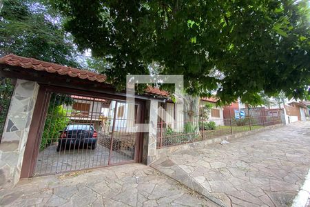Casa à venda com 180m², 3 quartos e 2 vagasFachada