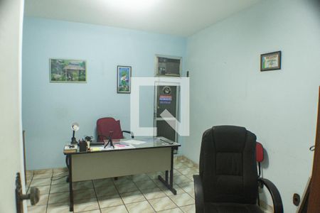 Casa para alugar com 292m², 3 quartos e 4 vagas Casa para alugar com 292m², 3 quartos e 4 vagasEscritório