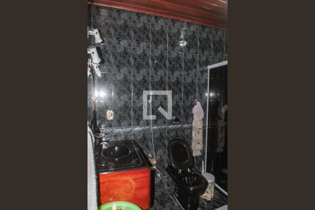 Casa para alugar com 292m², 3 quartos e 4 vagas Casa para alugar com 292m², 3 quartos e 4 vagasBanheiro da Suite Master