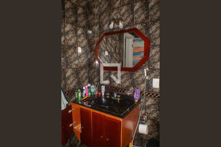 Casa para alugar com 292m², 3 quartos e 4 vagas Casa para alugar com 292m², 3 quartos e 4 vagasBanheiro da Suíte 2