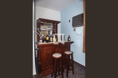 Casa para alugar com 292m², 3 quartos e 4 vagas Casa para alugar com 292m², 3 quartos e 4 vagasBar da Sala 2