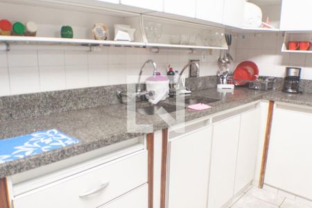 Casa para alugar com 292m², 3 quartos e 4 vagas Casa para alugar com 292m², 3 quartos e 4 vagasCozinha