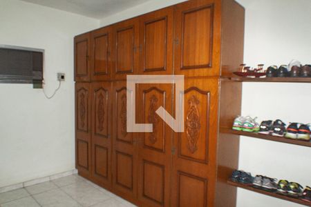 Casa para alugar com 292m², 3 quartos e 4 vagas Casa para alugar com 292m², 3 quartos e 4 vagasSuite 2