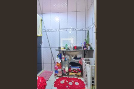 Casa à venda com 140m², 2 quartos e 1 vagaBanheiro Suíte