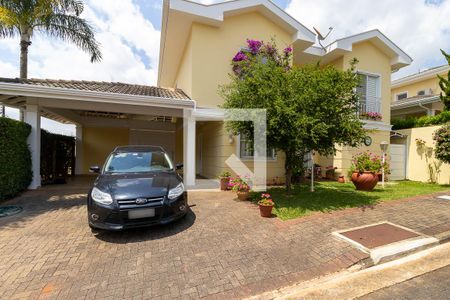 Casa de condomínio à venda com 210m², 4 quartos e 4 vagas Casa de condomínio à venda com 210m², 4 quartos e 4 vagasFachada da casa