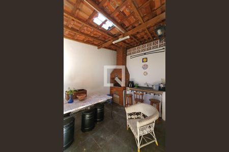 Casa à venda com 150m², 4 quartos e 2 vagasÁrea comum - Churrasqueira