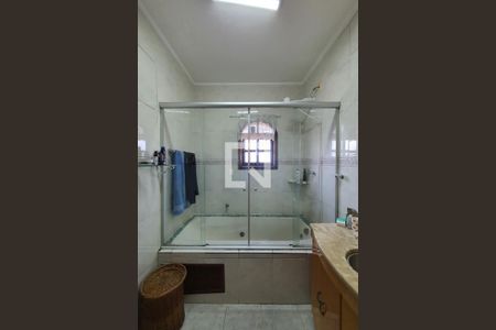 Casa à venda com 150m², 4 quartos e 2 vagasBanheiro